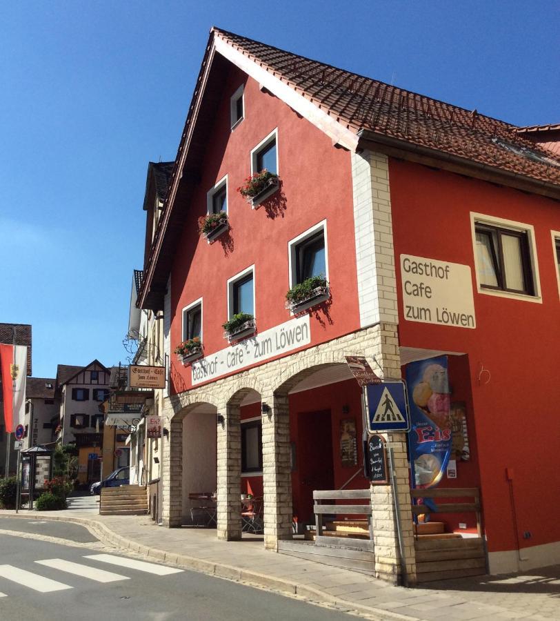 Gasthof Zum Loewen Goessweinstein Exteriör bild
